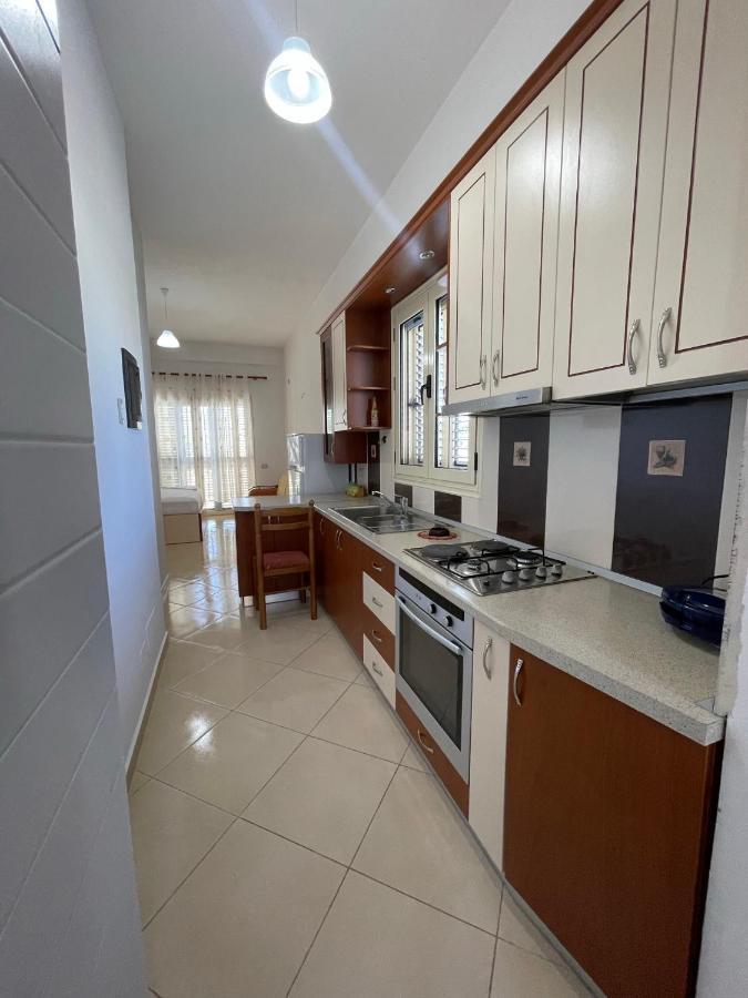 John'S Holiday Home Vlorë Esterno foto